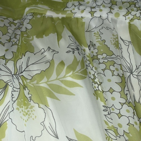 Scarlett Chiffon V Neck Dress A Line White and Lime Green Floral Woman’s Size 12 - Picture 7 of 8